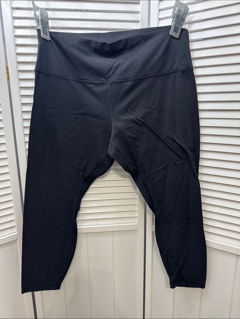 lululemon athletica Black Capri Leggings